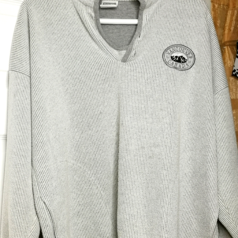 Sweater top striped